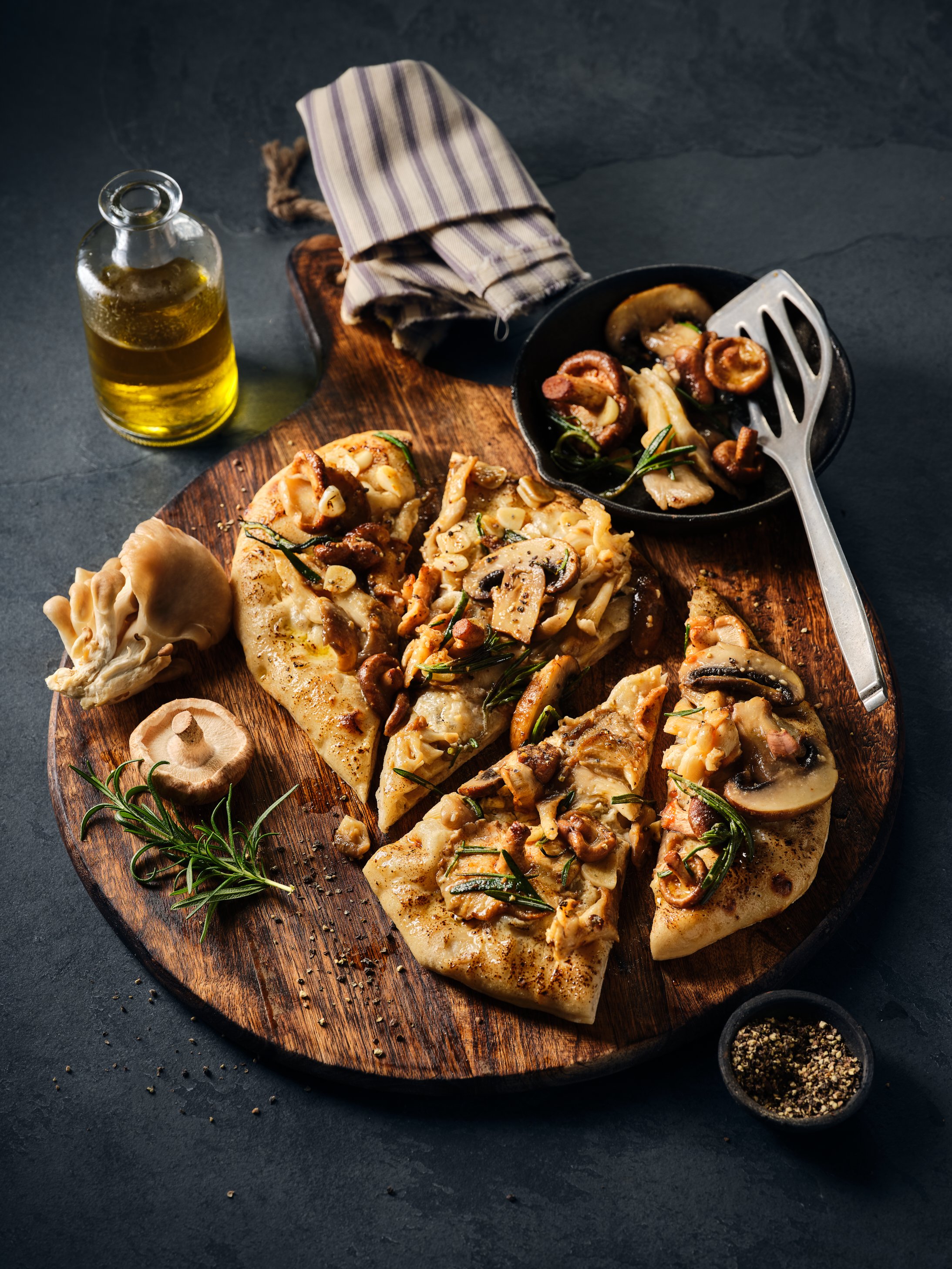 Garlic Mushroom Starter Pinsa Bianca V2_ Ryan Fitzpatrick Food Photographer Leeds.jpg